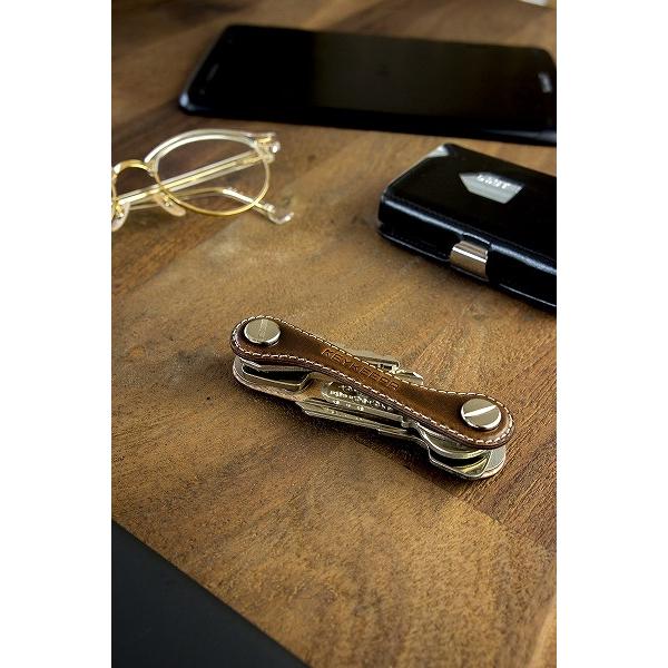 キーケース メンズ キーキーパ KEYKEEPA Leather (モカ) レザー ドイツ製 おしゃれ コンパクト キーホルダー キーオーガナイザー